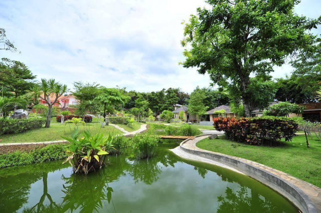Dusit Talai Resort Mu Si Exterior foto