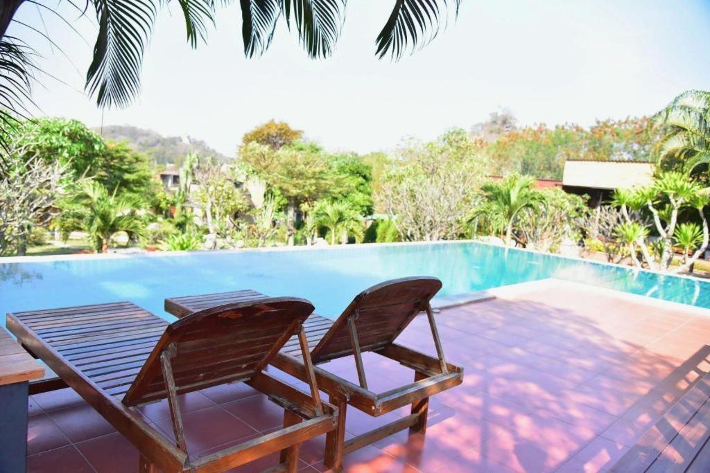 Dusit Talai Resort Mu Si Exterior foto
