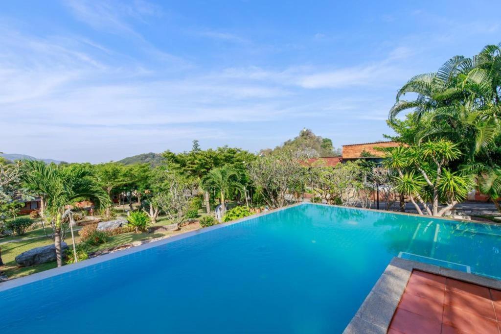 Dusit Talai Resort Mu Si Exterior foto