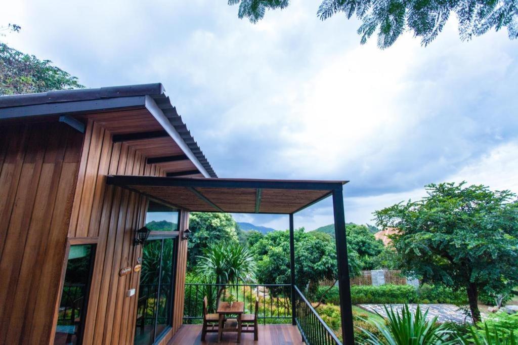 Dusit Talai Resort Mu Si Exterior foto